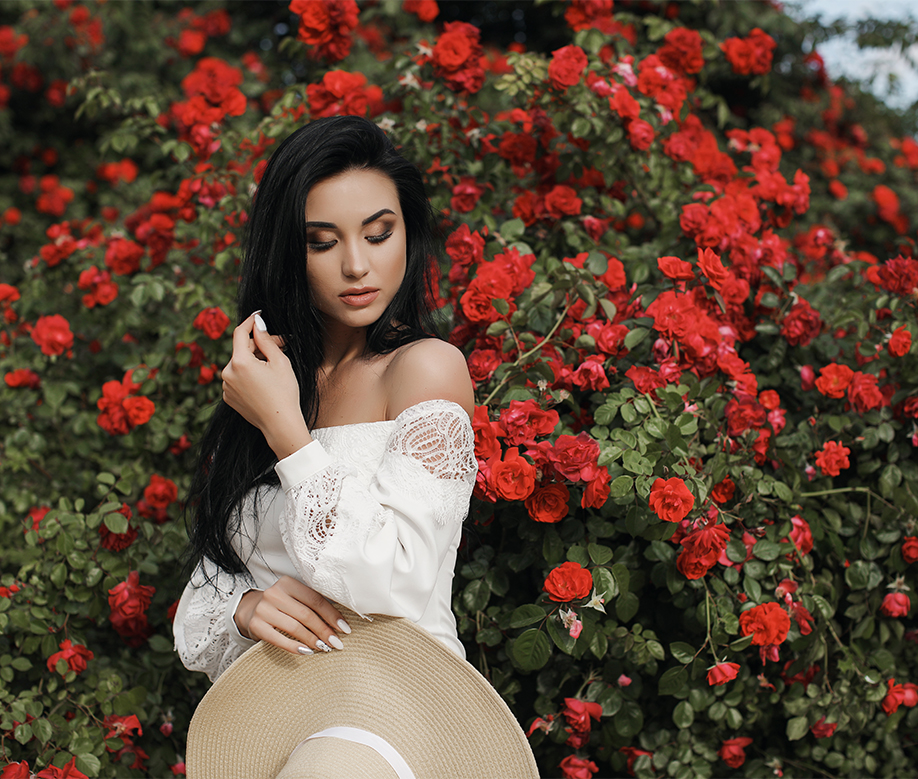 Valentine's Day Gift Guide: Stylish Dress Collections for Your Loved Ones